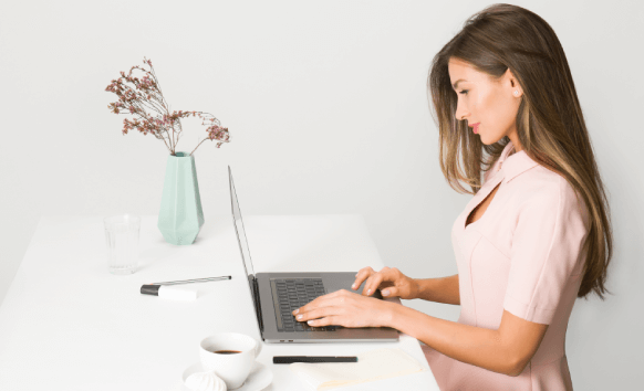 A professional providing the best translation services in El Paso.
