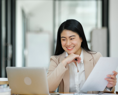 Translator providing notarized birth certificate translation services for legal and governmental uses, ensuring accuracy.